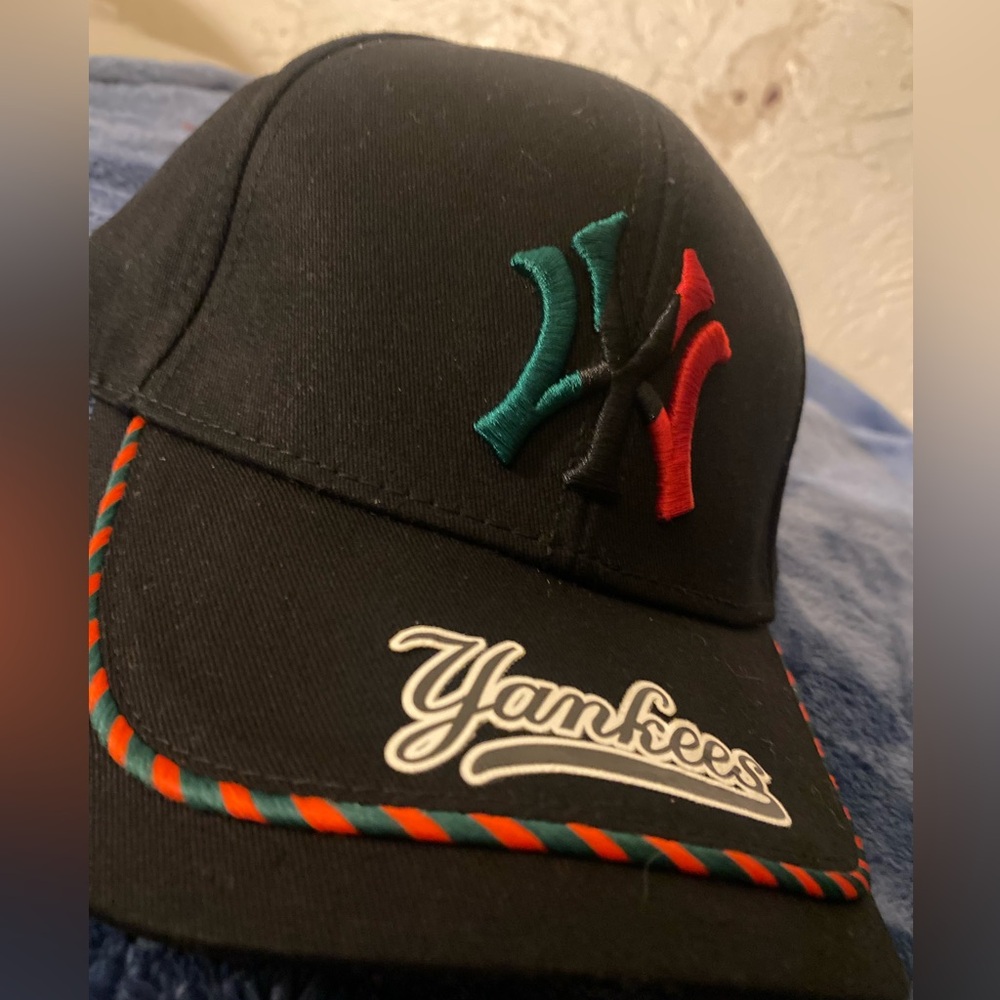 Black Yankees hat
